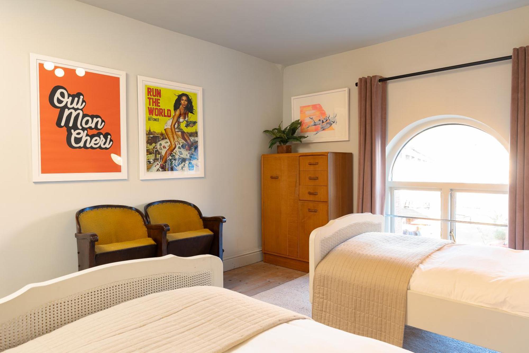 Stylish Seaside Home With King Beds And Parking Scarborough Kültér fotó